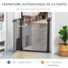 PawHut Barrière de sécurité Animaux de 76H cm barrière Chien Chat avec Porte Fermeture Automatique système de Double Verrouillage Fixation par pressionde de 75 à 82 cm Acier et ABS Noir